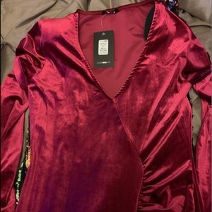 Long sleeve velvet dress
